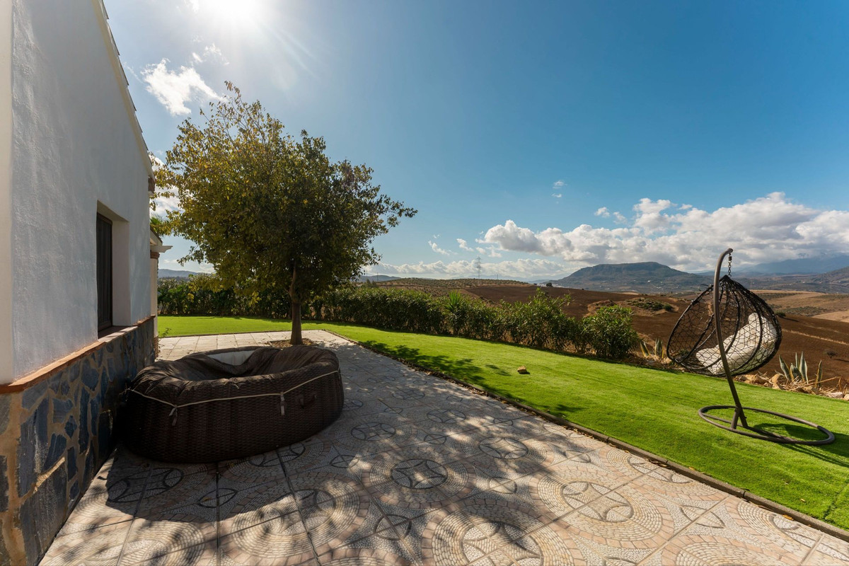 Te koop Vrijstaande Villa Costa Del Sol Alora € 449.000,-