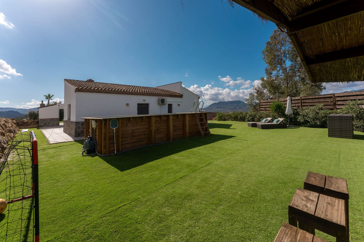 Te koop Vrijstaande Villa Costa Del Sol Alora € 449.000,-