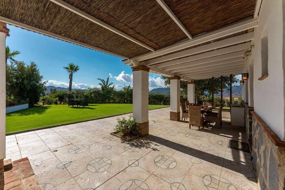 Te koop Vrijstaande Villa Costa Del Sol Alora € 449.000,-