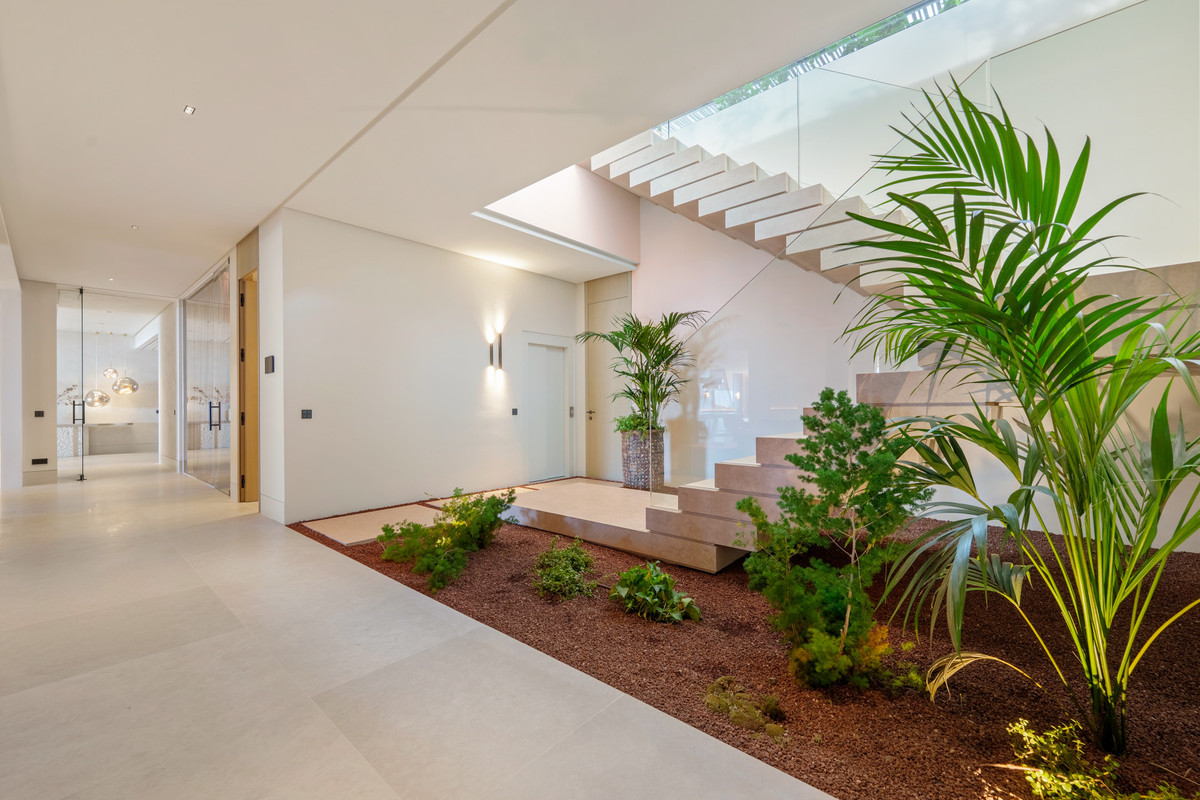 Te koop Vrijstaande Villa Costa Del Sol Benahavís € 21.500.000,-