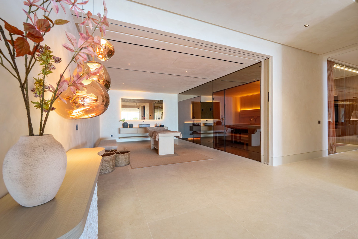 Te koop Vrijstaande Villa Costa Del Sol Benahavís € 21.500.000,-