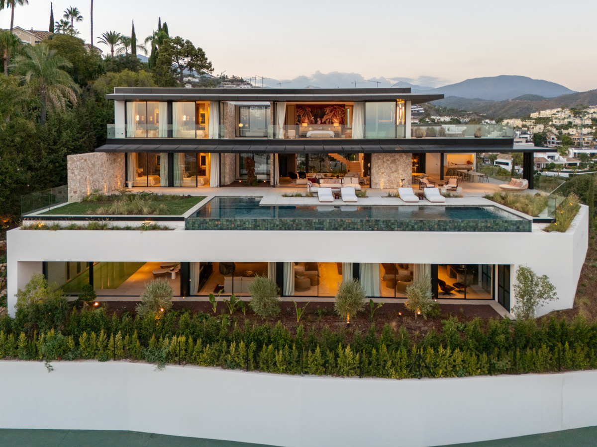 Te koop Vrijstaande Villa Costa Del Sol Benahavís € 21.500.000,-