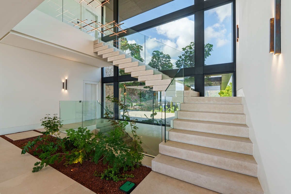 Te koop Vrijstaande Villa Costa Del Sol Benahavís € 21.500.000,-