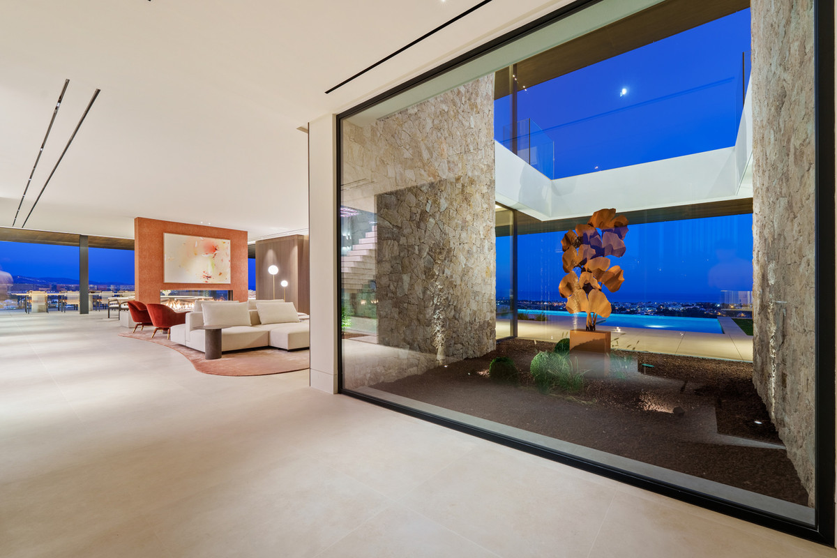 Te koop Vrijstaande Villa Costa Del Sol Benahavís € 21.500.000,-