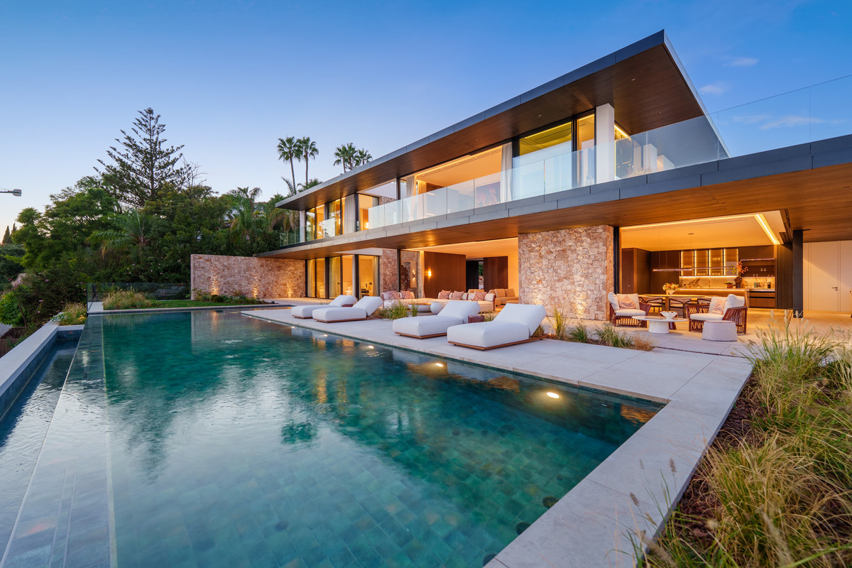 Te koop Vrijstaande Villa Costa Del Sol Benahavís € 21.500.000,-