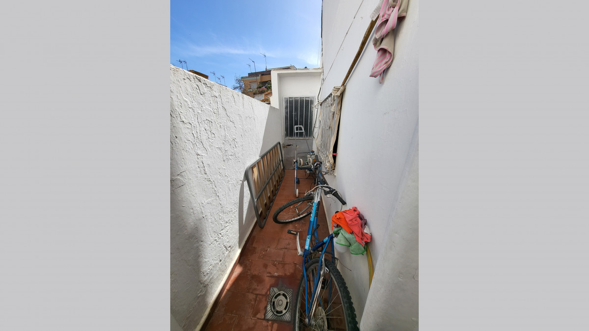 Te koop Vrijstaande Villa Costa Del Sol Estepona € 300.000,-