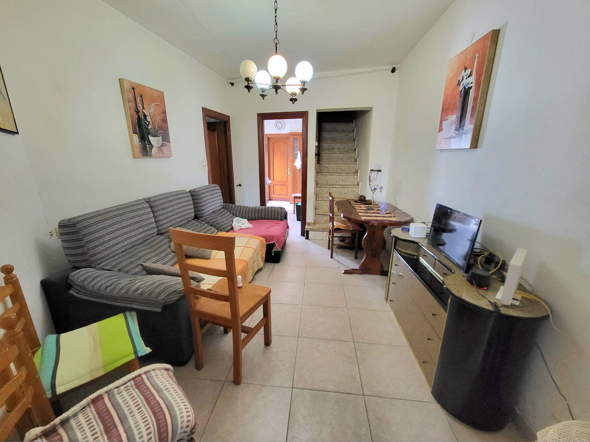 Te koop Vrijstaande Villa Costa Del Sol Estepona € 300.000,-