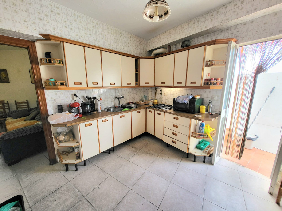 Te koop Vrijstaande Villa Costa Del Sol Estepona € 300.000,-