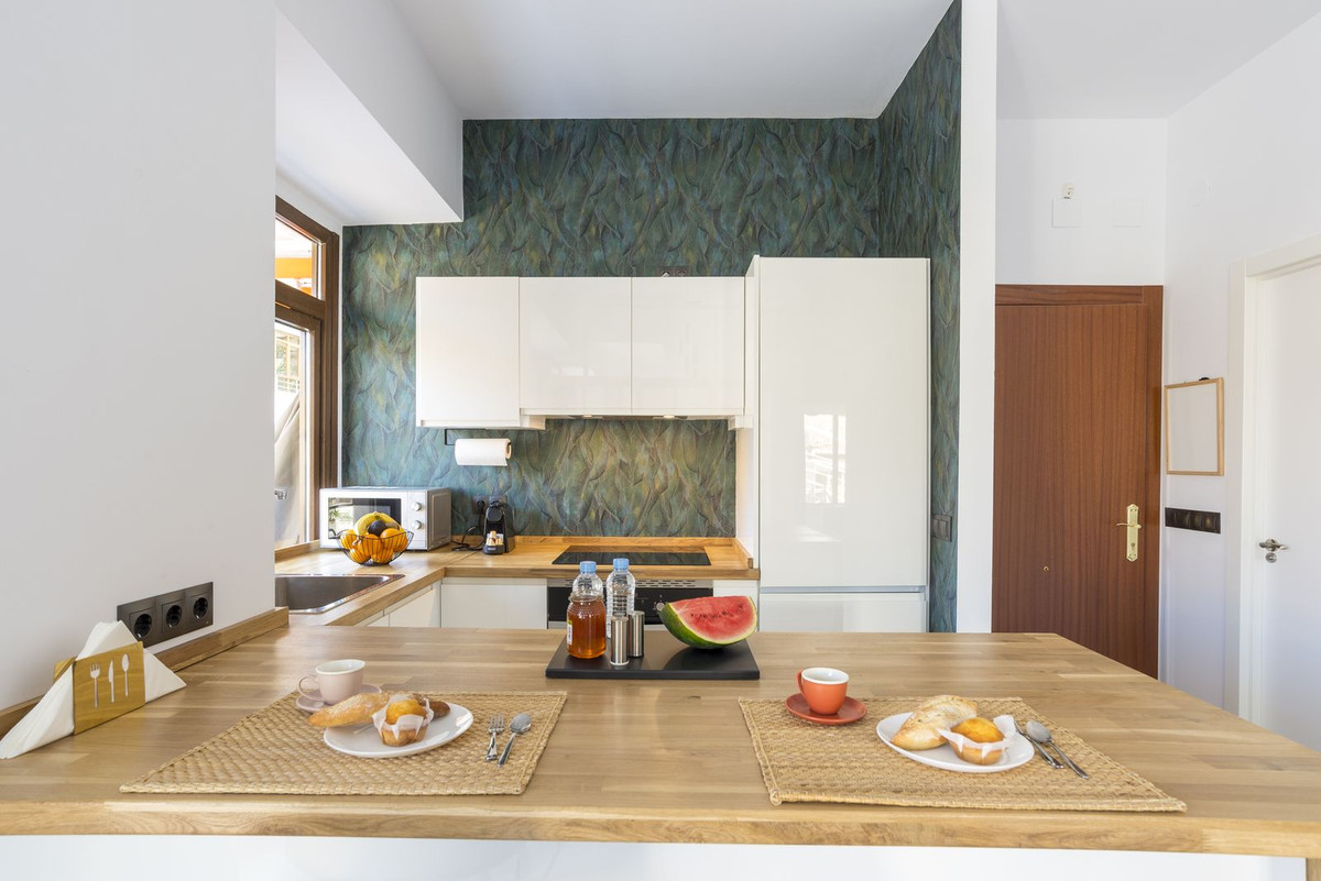 Te koop Middle Floor Apartment Costa Del Sol Torremolinos Centro € 440.000,-