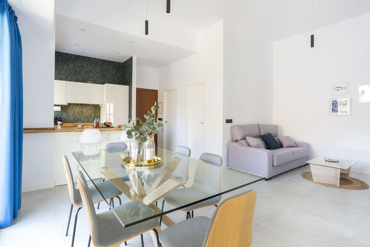 Te koop Middle Floor Apartment Costa Del Sol Torremolinos Centro € 440.000,-