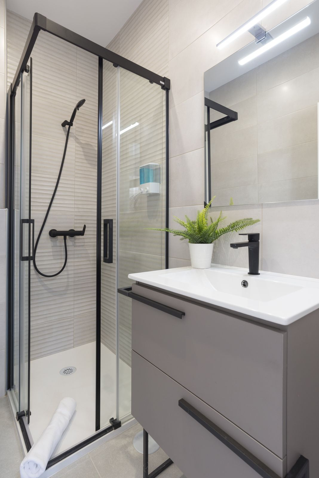 Te koop Middle Floor Apartment Costa Del Sol Torremolinos Centro € 440.000,-