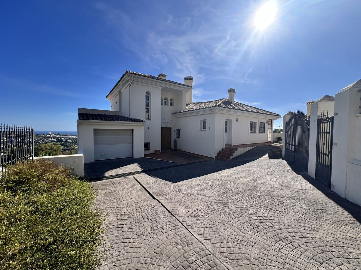 Te koop Vrijstaande Villa Costa Del Sol La Quinta € 2.800.000,-