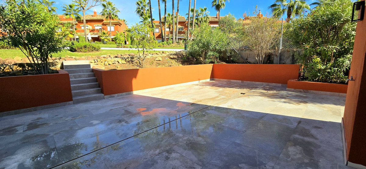 Te koop Half vrijstaand huis Costa Del Sol Atalaya € 870.000,-