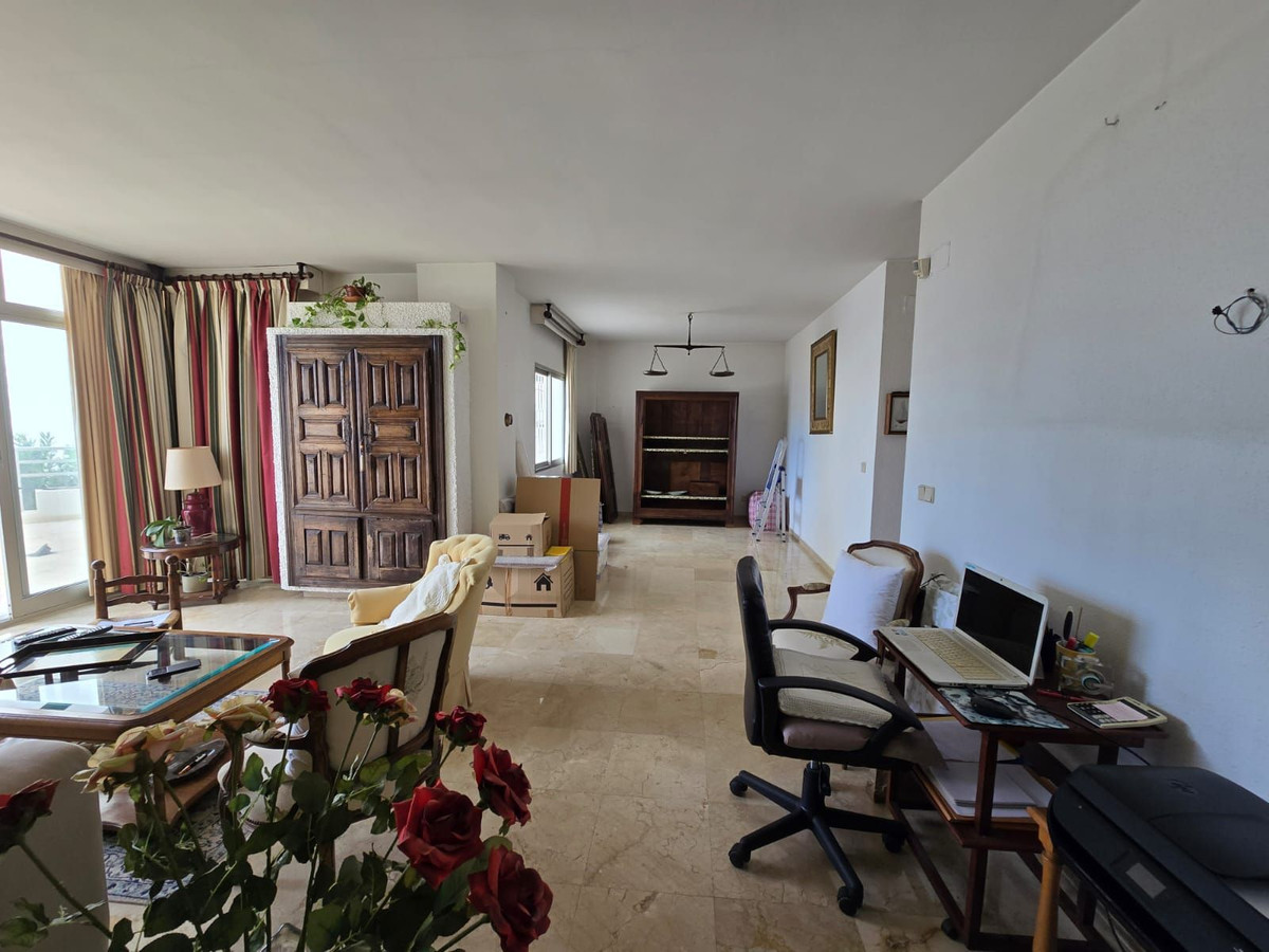 Te koop Middle Floor Apartment Costa Del Sol Marbella € 950.000,-