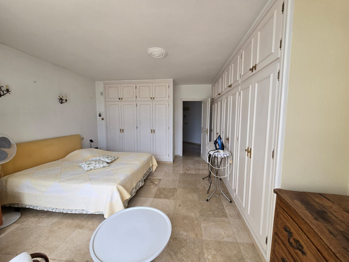 Te koop Middle Floor Apartment Costa Del Sol Marbella € 950.000,-