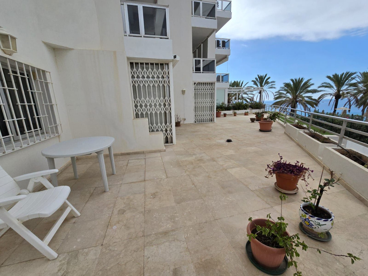 Te koop Middle Floor Apartment Costa Del Sol Marbella € 950.000,-