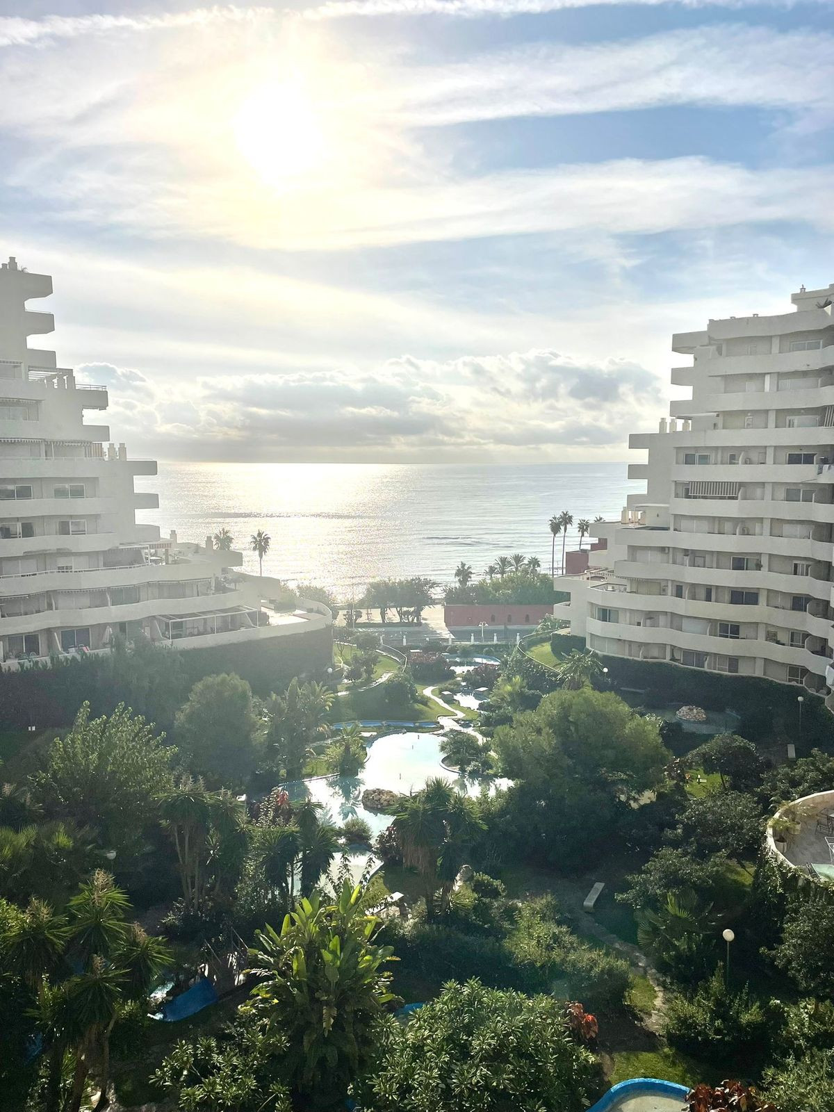 Te koop Middle Floor Apartment Costa Del Sol Benalmadena Costa € 360.000,-