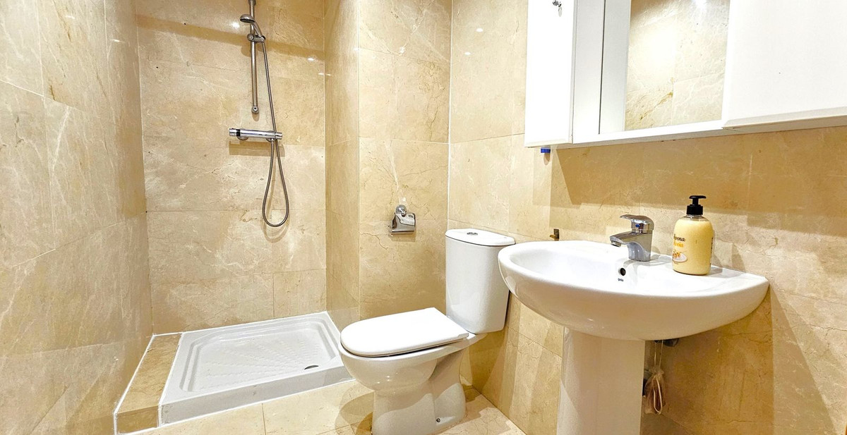 Te koop Gelijkvloers appartement Costa Del Sol Elviria € 350.000,-