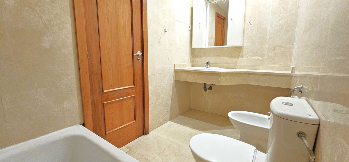 Te koop Gelijkvloers appartement Costa Del Sol Elviria € 350.000,-