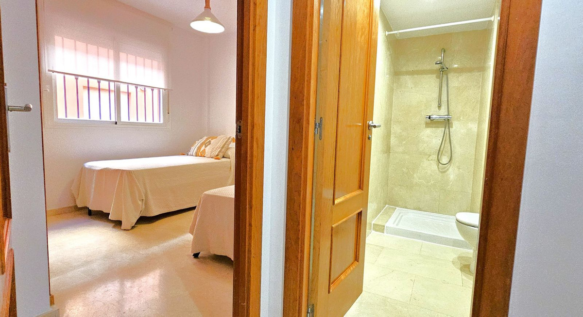 Te koop Gelijkvloers appartement Costa Del Sol Elviria € 350.000,-