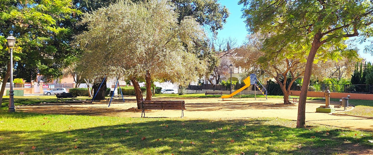 Te koop Gelijkvloers appartement Costa Del Sol Elviria € 350.000,-