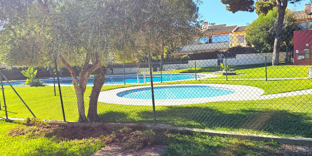 Te koop Gelijkvloers appartement Costa Del Sol Elviria € 350.000,-