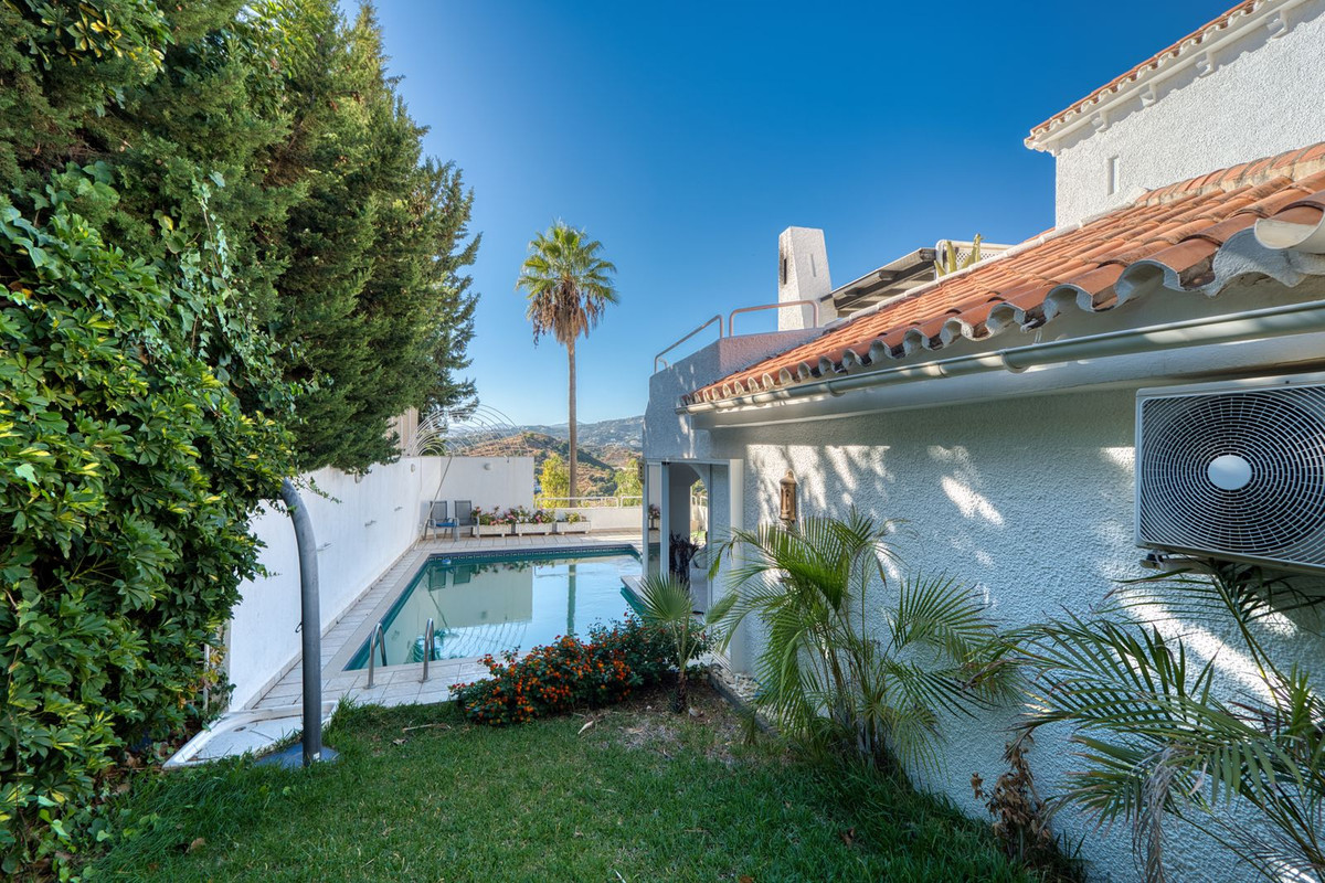 Te koop Vrijstaande Villa Costa Del Sol Nueva Andalucía € 1.700.000,-