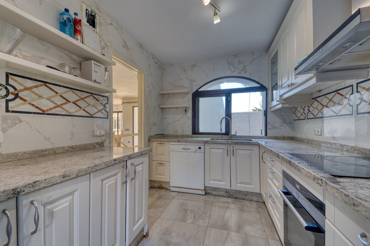 Te koop Vrijstaande Villa Costa Del Sol Nueva Andalucía € 1.700.000,-