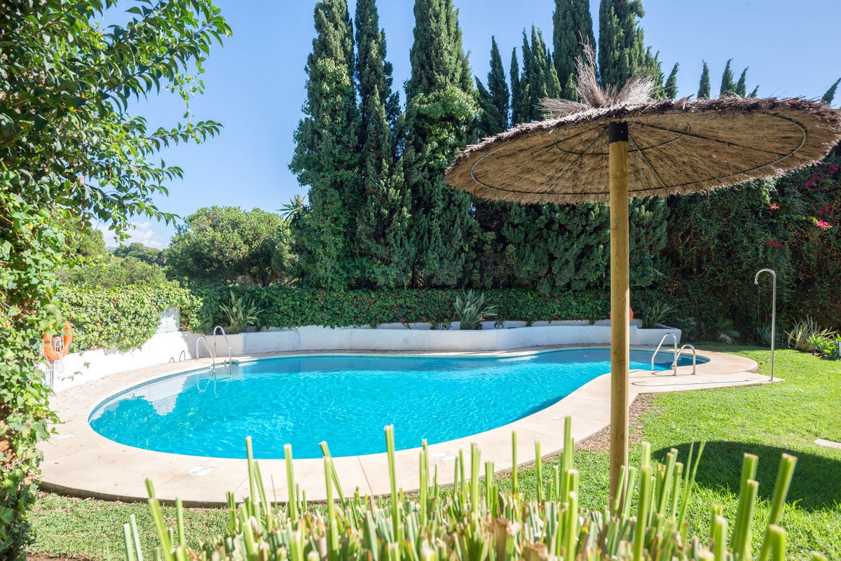 Te koop Middle Floor Apartment Costa Del Sol Río Real € 549.000,-