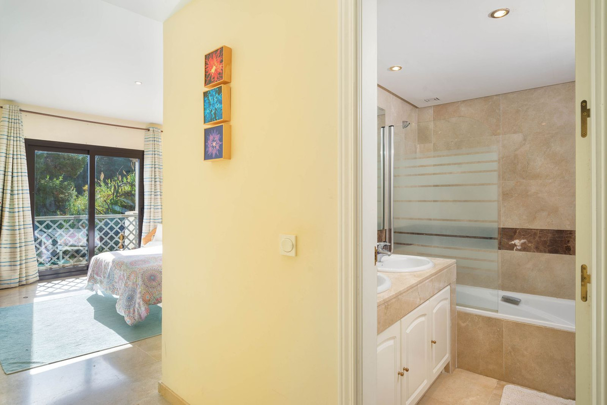 Te koop Middle Floor Apartment Costa Del Sol Río Real € 549.000,-