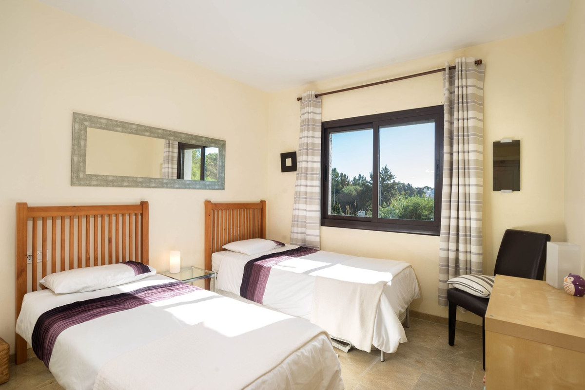 Te koop Middle Floor Apartment Costa Del Sol Río Real € 549.000,-