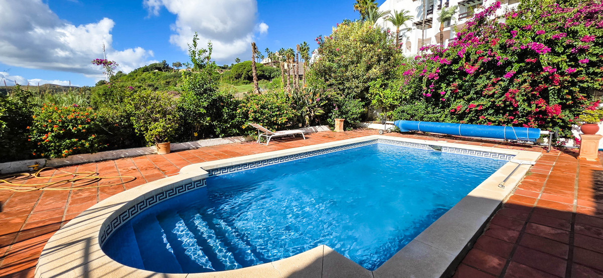 Te koop Half vrijstaand huis Costa Del Sol La Duquesa € 850.000,-