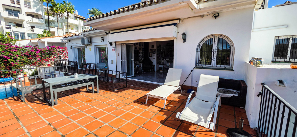 Te koop Half vrijstaand huis Costa Del Sol La Duquesa € 850.000,-