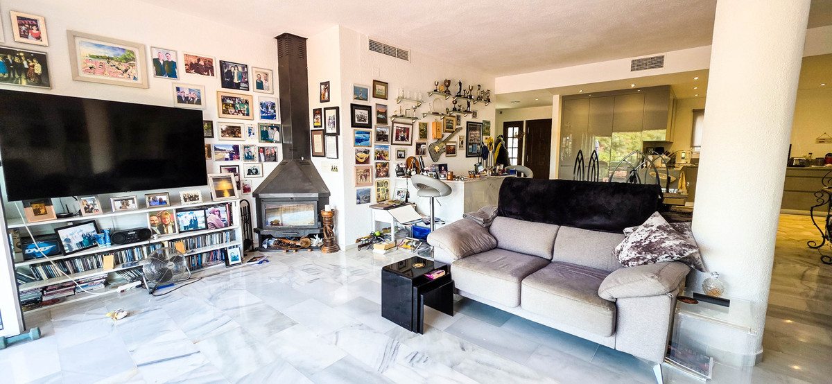 Te koop Half vrijstaand huis Costa Del Sol La Duquesa € 850.000,-