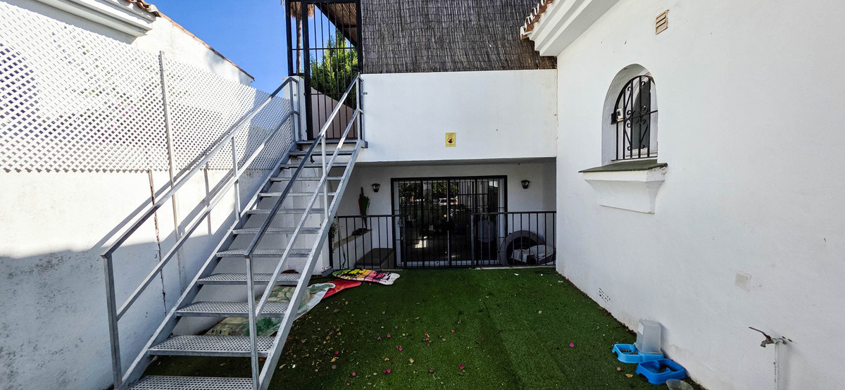 Te koop Half vrijstaand huis Costa Del Sol La Duquesa € 850.000,-