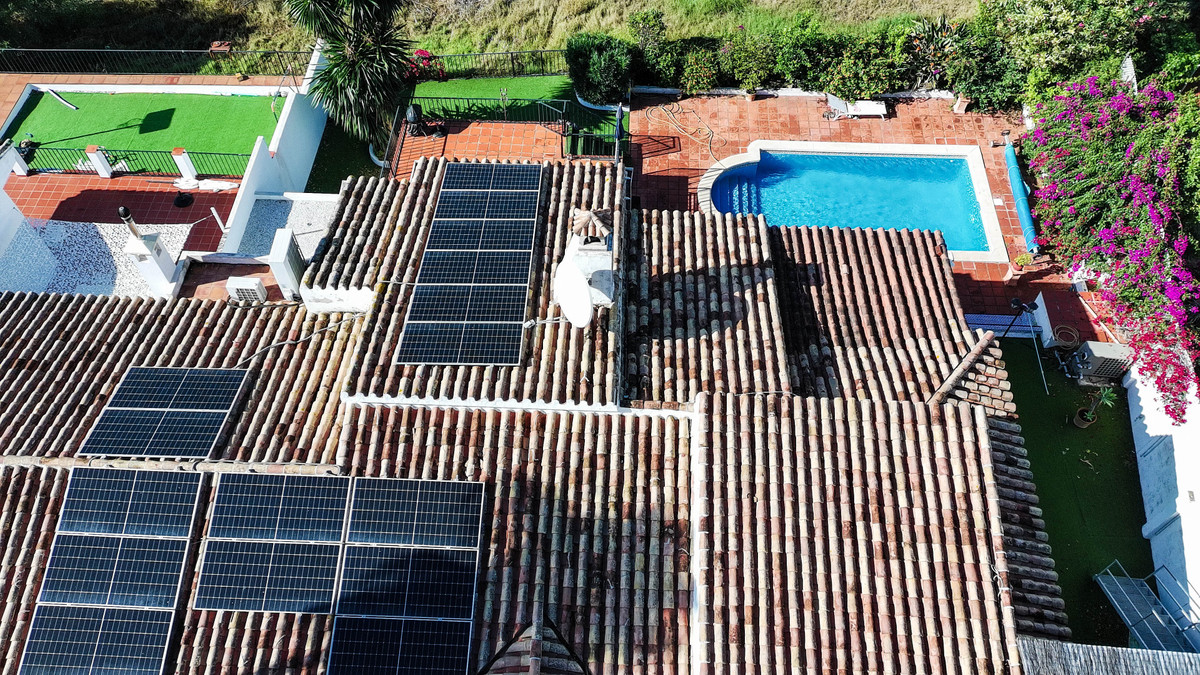 Te koop Half vrijstaand huis Costa Del Sol La Duquesa € 850.000,-