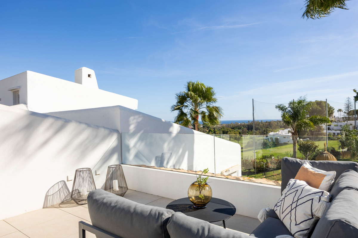 Te koop Middle Floor Apartment Costa Del Sol Nueva Andalucía € 495.000,-