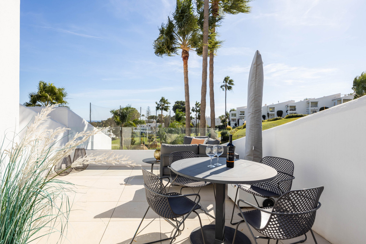 Te koop Middle Floor Apartment Costa Del Sol Nueva Andalucía € 495.000,-