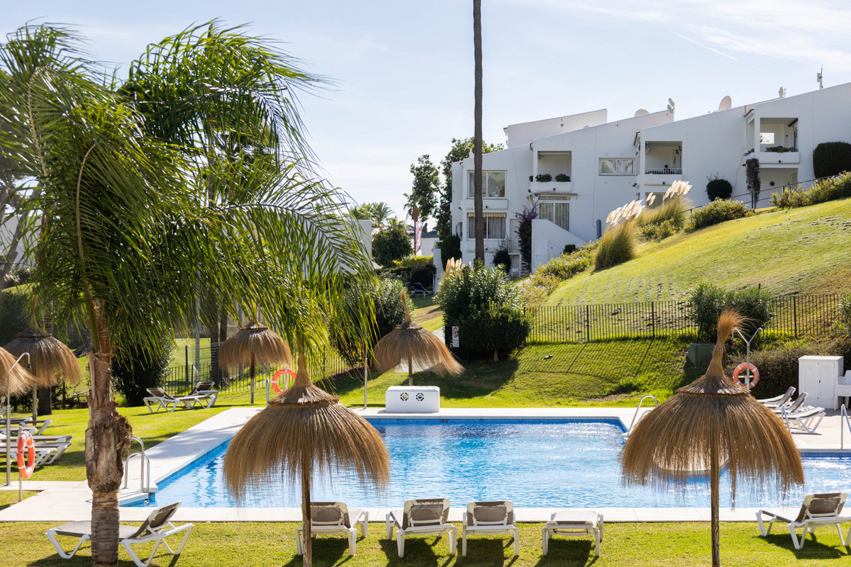 Te koop Middle Floor Apartment Costa Del Sol Nueva Andalucía € 495.000,-