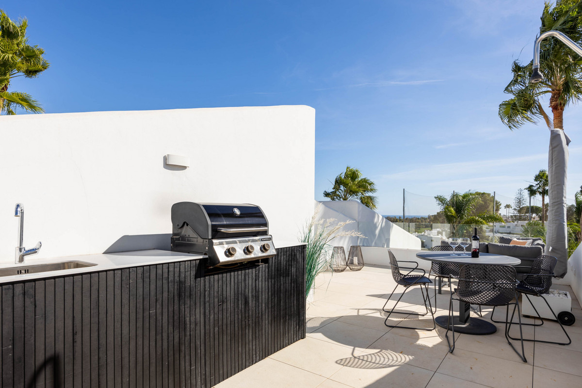 Te koop Middle Floor Apartment Costa Del Sol Nueva Andalucía € 495.000,-