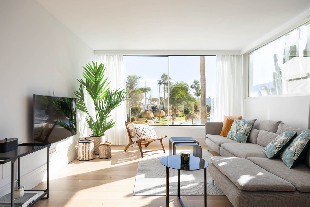 Te koop Middle Floor Apartment Costa Del Sol Nueva Andalucía € 495.000,-