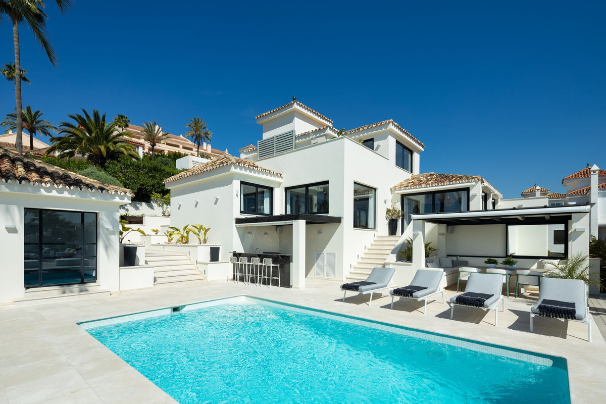 Te koop Vrijstaande Villa Costa Del Sol Nueva Andalucía € 3.895.000,-