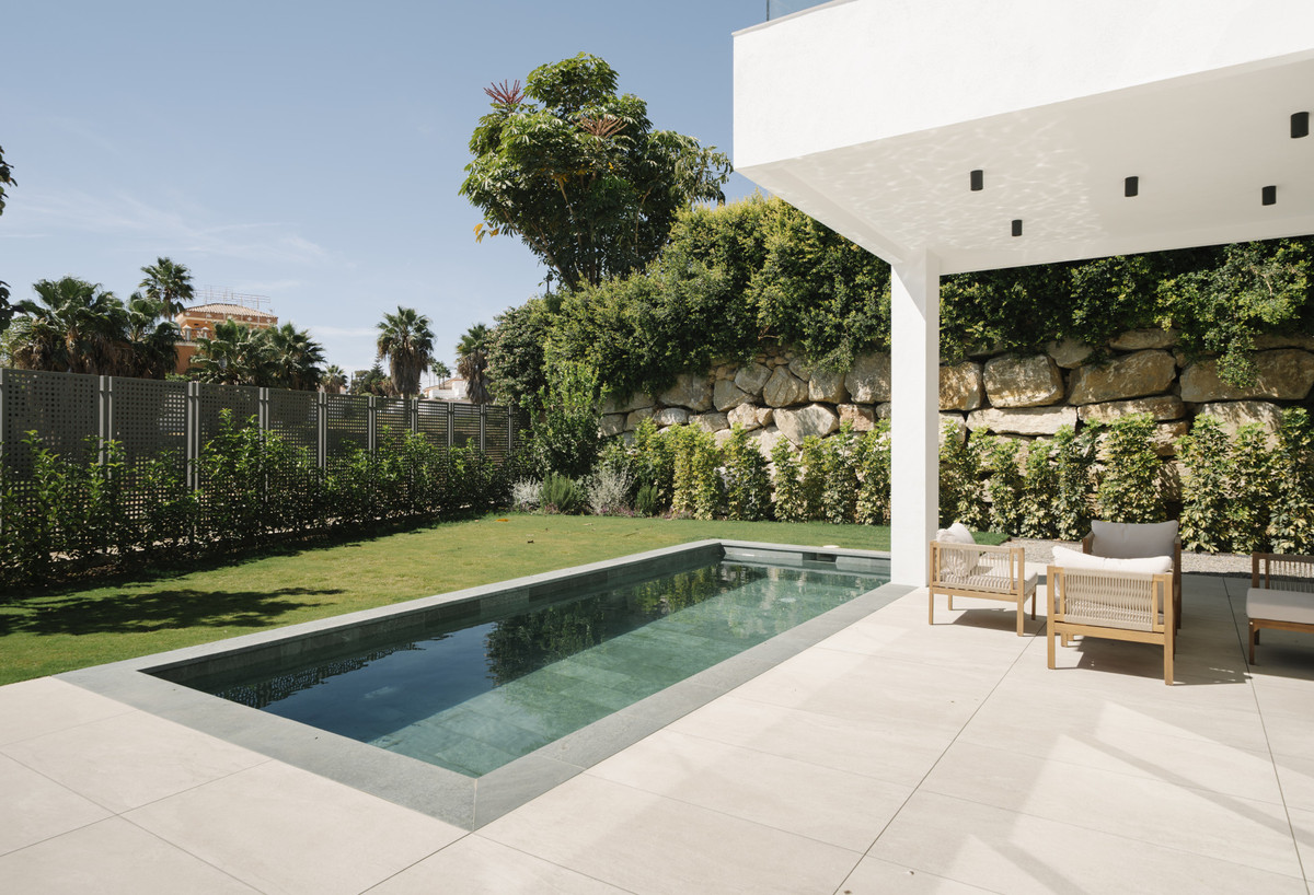 Te koop Vrijstaande Villa Costa Del Sol Estepona € 1.695.000,-