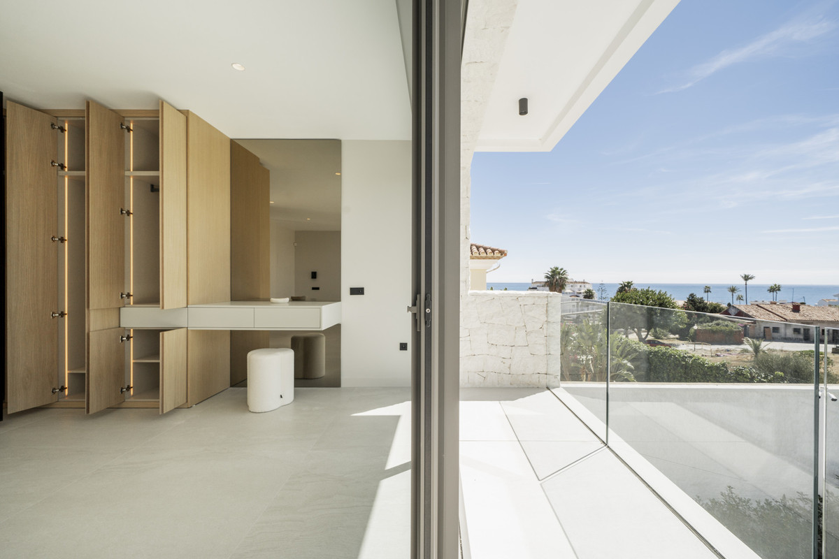 Te koop Vrijstaande Villa Costa Del Sol Estepona € 1.695.000,-