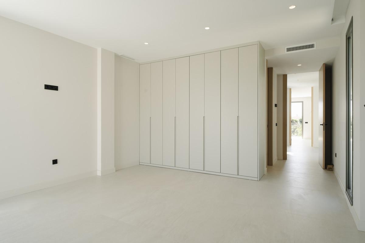 Te koop Vrijstaande Villa Costa Del Sol Estepona € 1.695.000,-