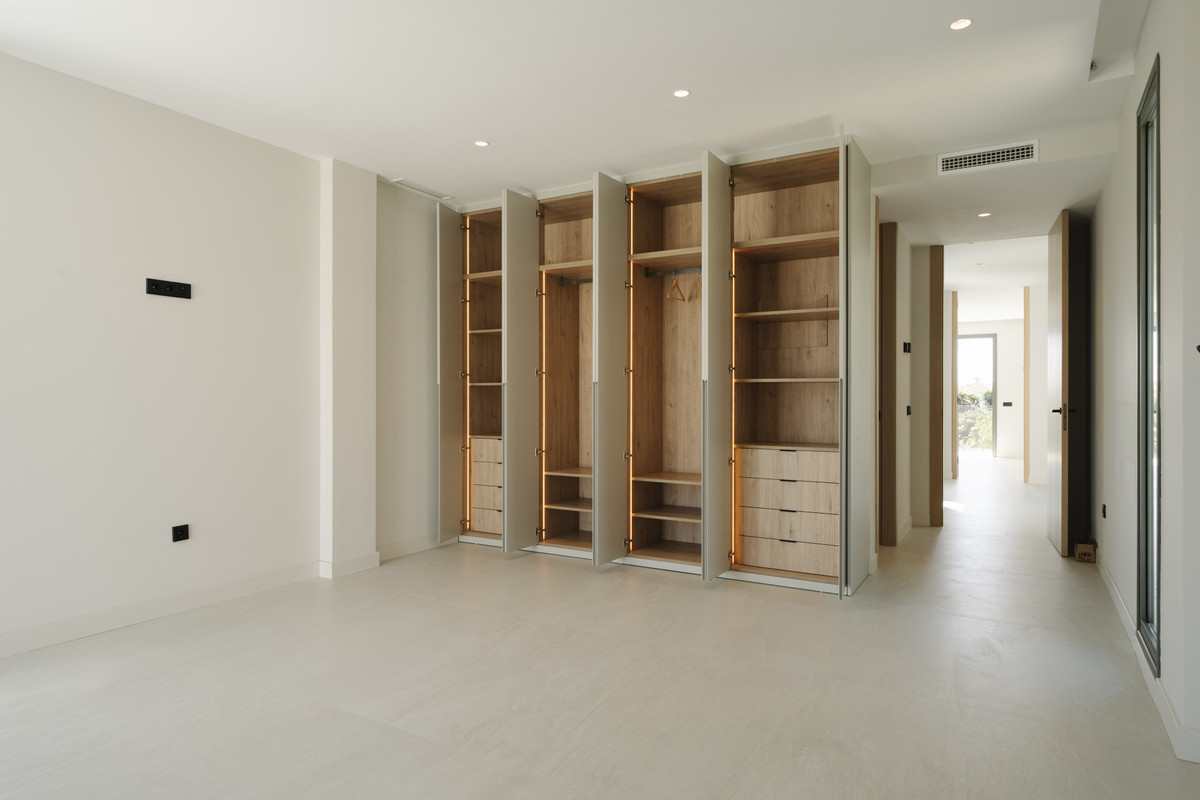 Te koop Vrijstaande Villa Costa Del Sol Estepona € 1.695.000,-