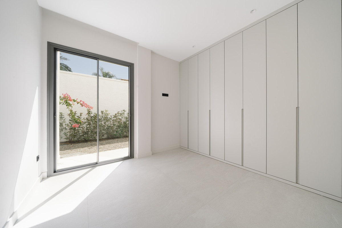 Te koop Vrijstaande Villa Costa Del Sol Estepona € 1.695.000,-