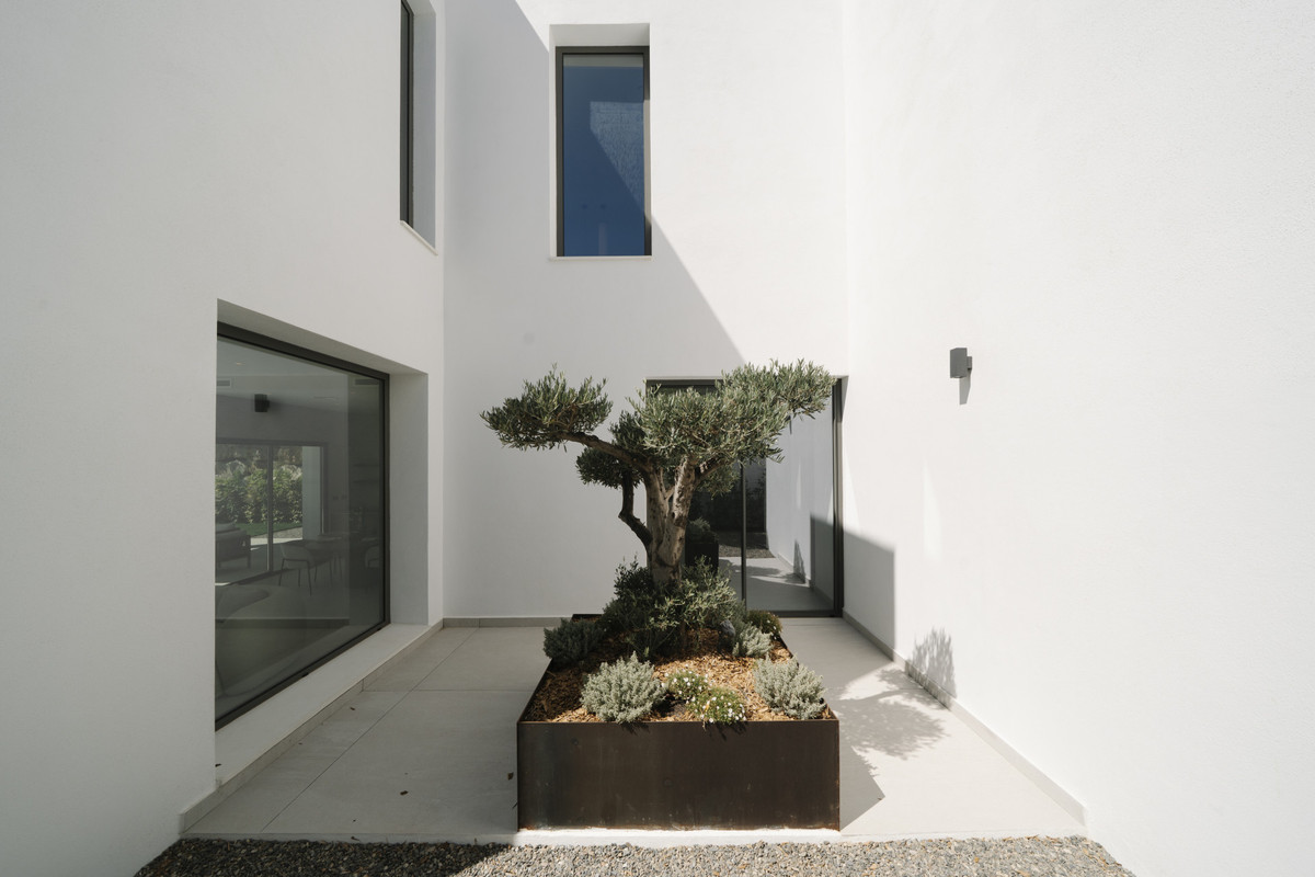 Te koop Vrijstaande Villa Costa Del Sol Estepona € 1.695.000,-