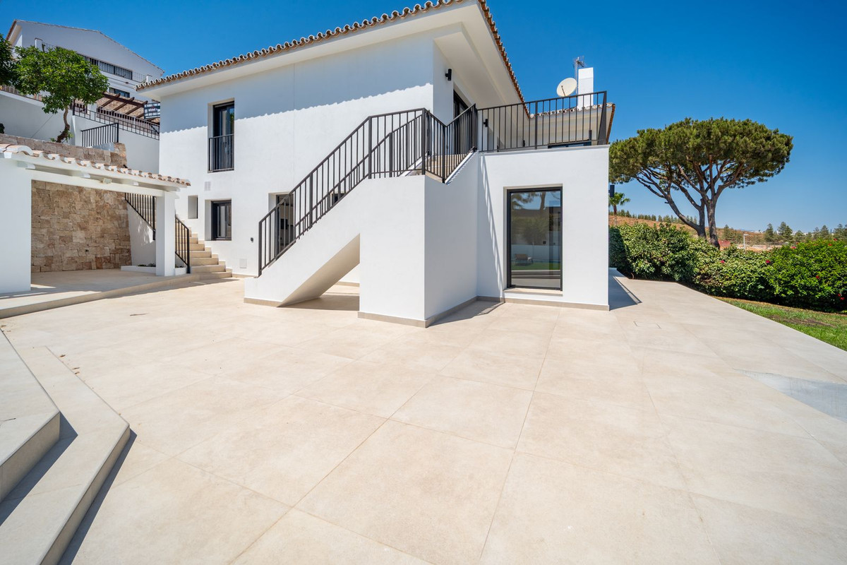 Te koop Vrijstaande Villa Costa Del Sol La Cala De Mijas € 2.295.000,-