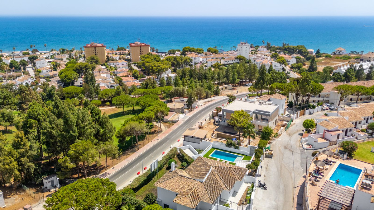 Te koop Vrijstaande Villa Costa Del Sol La Cala De Mijas € 2.295.000,-